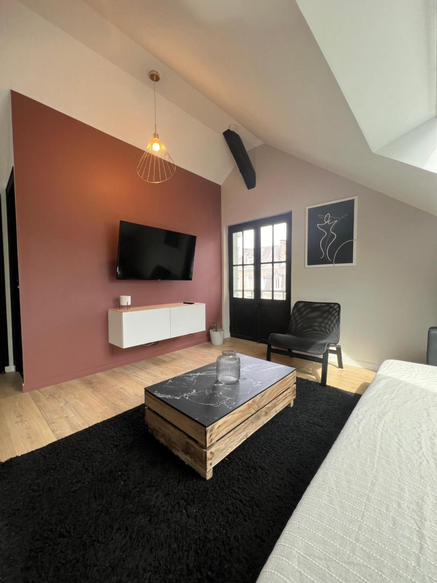 Appartement Spacieux Et Lumineux Proche Du Centre Historique Dol-de-Bretagne Dış mekan fotoğraf
